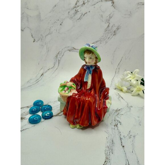 Royal Doulton Linda HN2106, handmade, Bone China, England,1952, mint condition - Picture 8 of 9